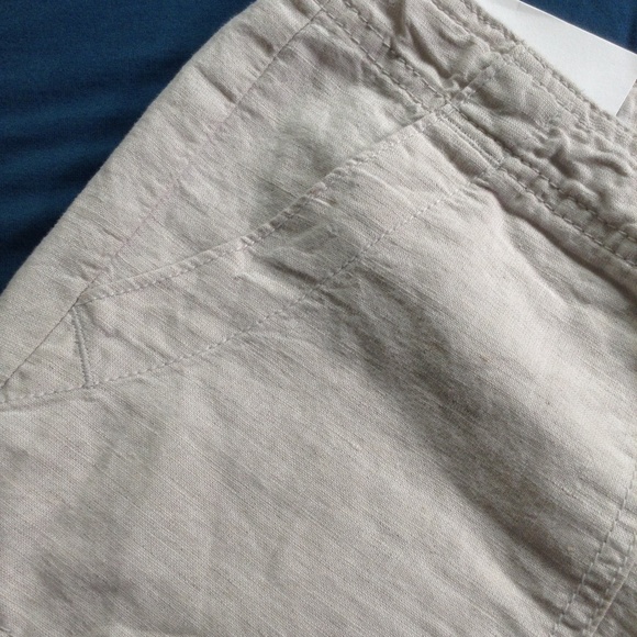 NWT Women's GAP Khaki Linen Shorts - Picture 6 of 7